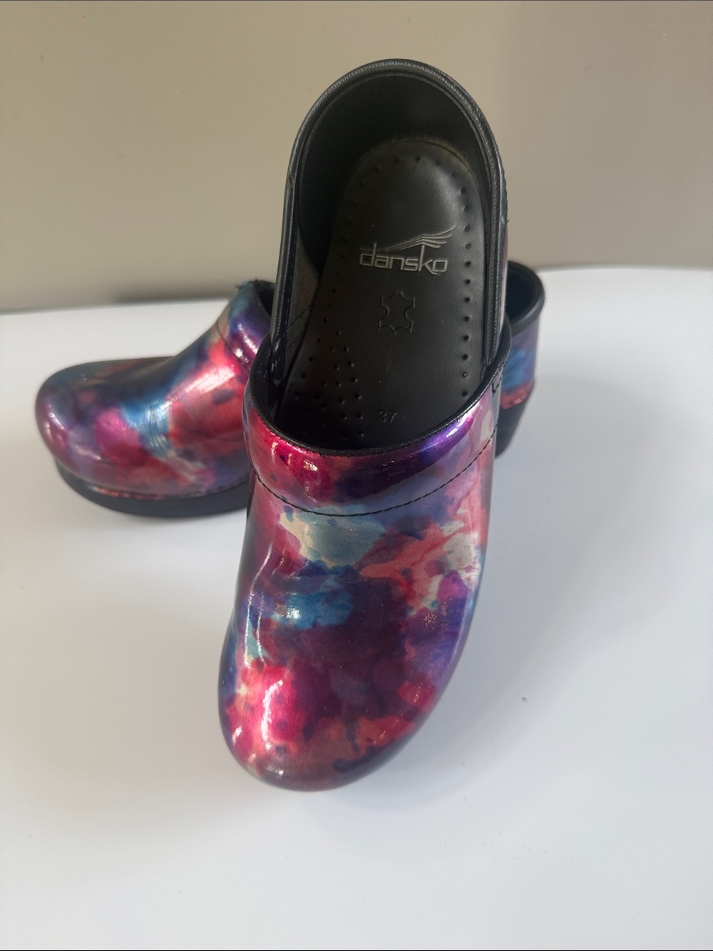 Dansko Women's Multicolor Iridescent Floral-Print Clog - Pink Blue Purple